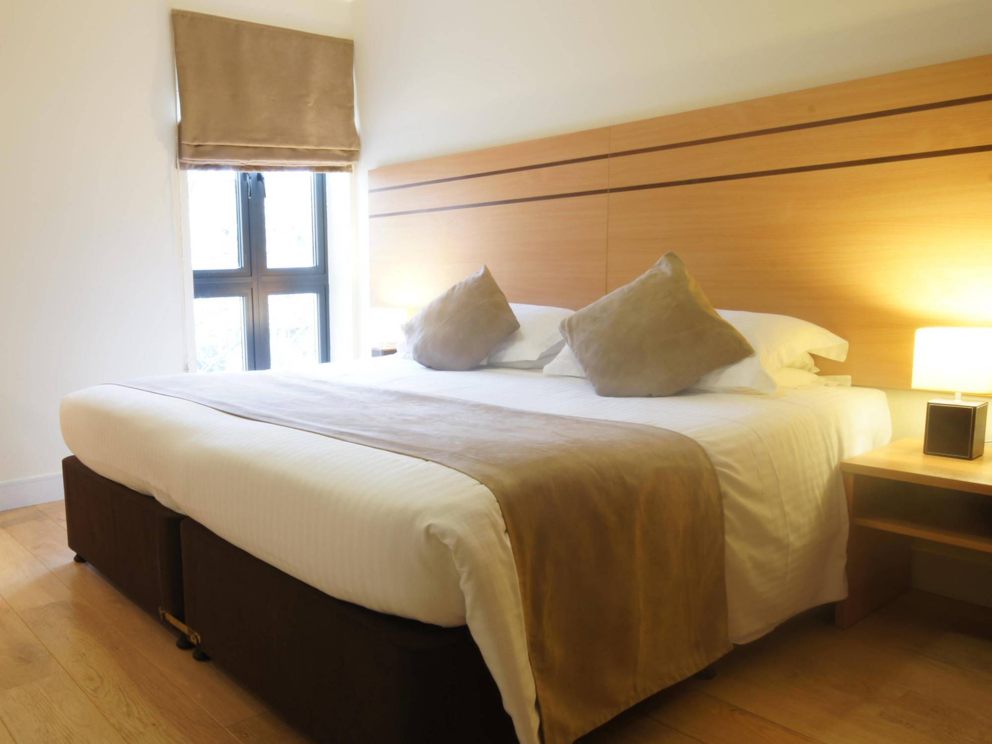 Lodge Drive Serviced Apartments Enfield Ngoại thất bức ảnh