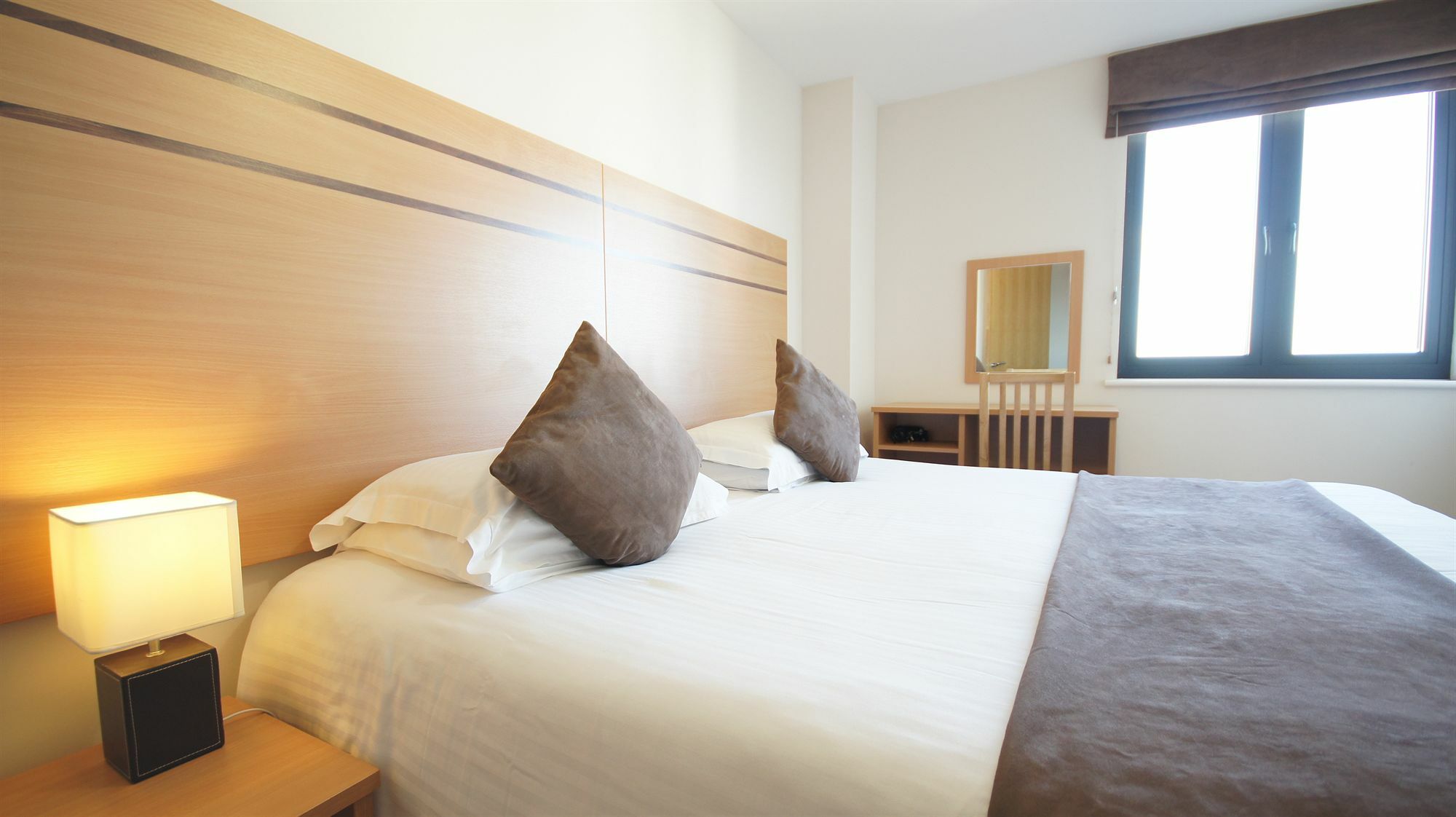 Lodge Drive Serviced Apartments Enfield Ngoại thất bức ảnh